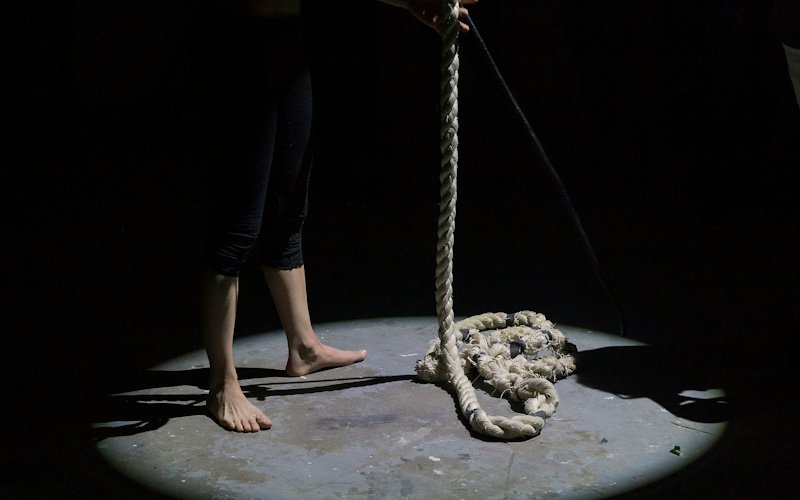 Featured image for “MENGAKHIRI HIDUP”